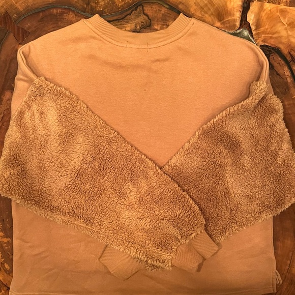 Mud Pie Size S Camel Sweatshirt - Picture 7 of 8